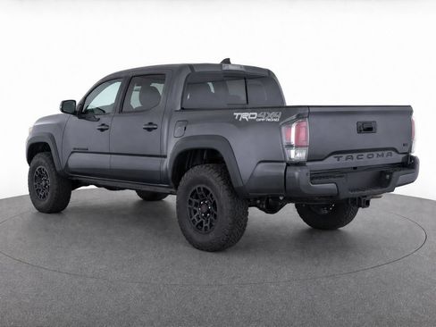 Used 2021 Toyota Tacoma TRD Off-Road w/ Technology Package AWD/4WD image 3