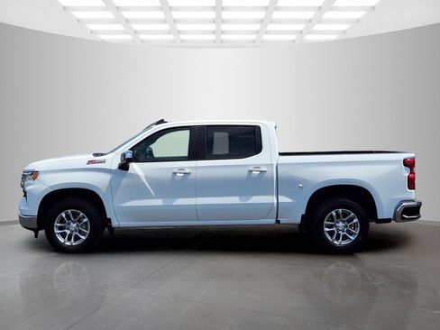 Used 2023 Chevrolet Silverado 1500 LT AWD/4WD image 4