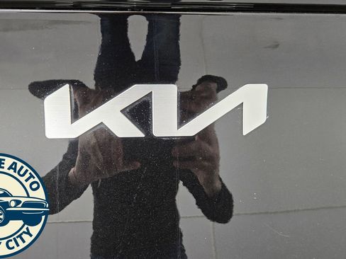 Used 2023 Kia Sportage EX image 28