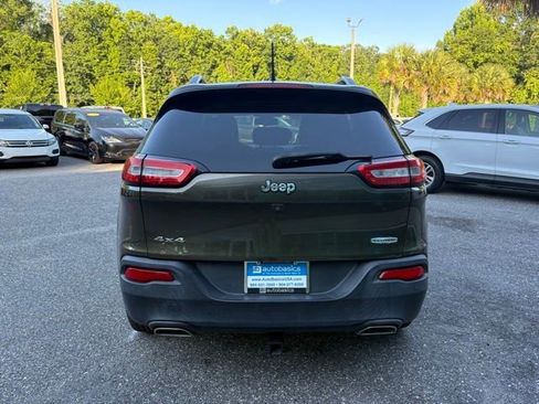 Used 2015 Jeep Cherokee Latitude w/ Comfort/Convenience Group AWD/4WD image 4