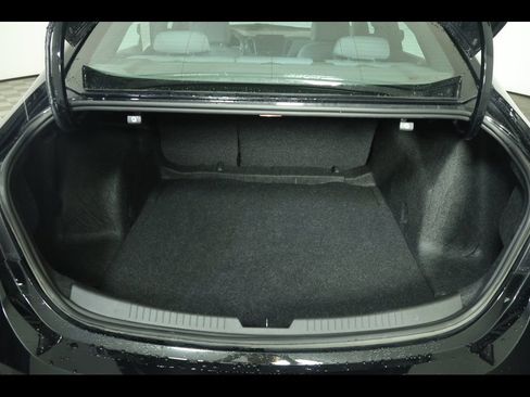 Used 2025 Chevrolet Malibu LT FWD image 11