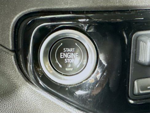 Used 2023 GMC Sierra 1500 Elevation image 30