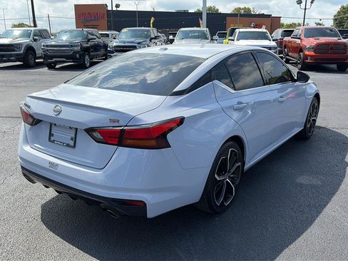 Used 2024 Nissan Altima 2.5 SR FWD image 5