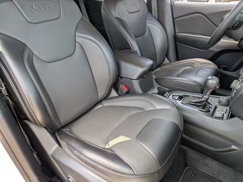 Used 2022 Jeep Cherokee Limited AWD/4WD image 31