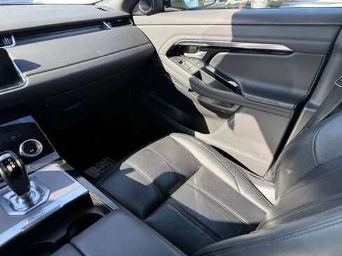 Used 2020 Land Rover Range Rover Evoque SE AWD/4WD image 12