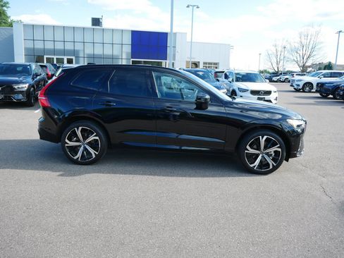 Certified 2024 Volvo XC60 B5 Ultimate w/ Climate Package AWD/4WD image 8