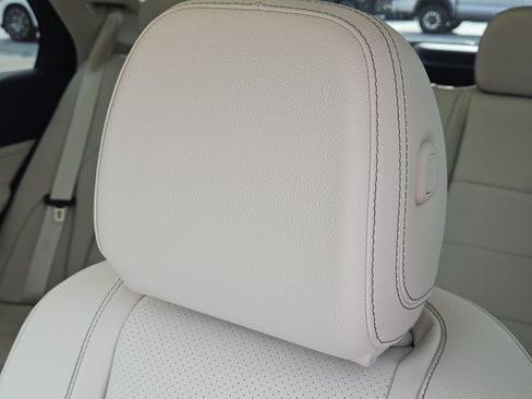 Used 2024 Mercedes-Benz GLE 350 4MATIC image 16