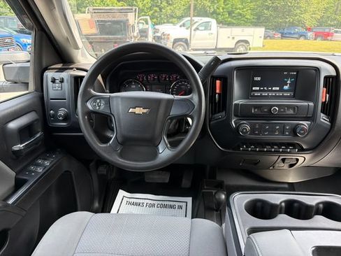 Used 2019 Chevrolet Silverado 2500 W/T AWD/4WD image 14