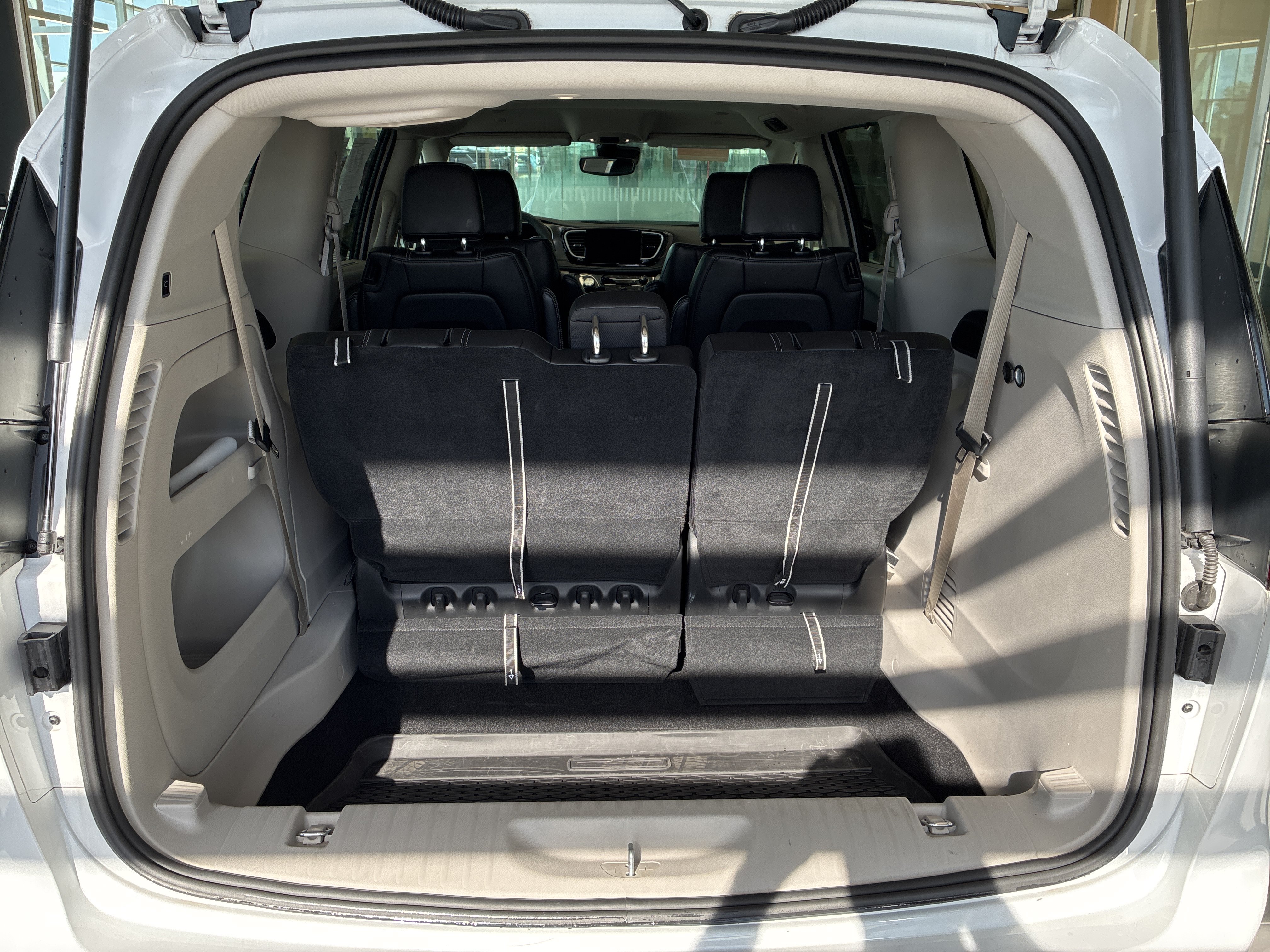 Certified 2024 Chrysler Pacifica Touring-L w/ Road Tripper Package AWD/4WD image 11
