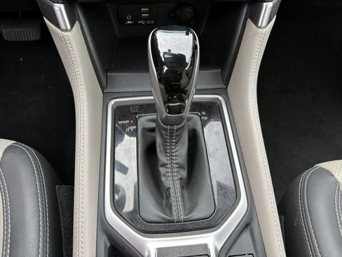 Used 2022 Subaru Forester Limited image 27