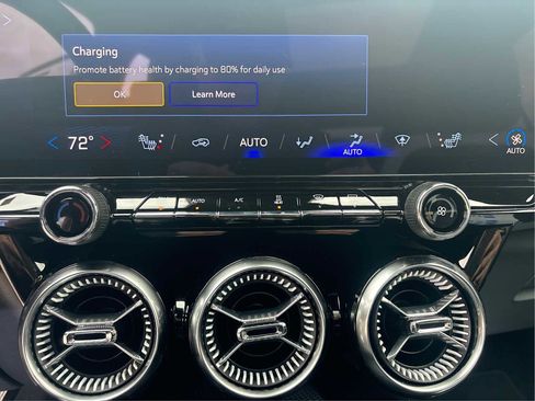 Certified 2024 Chevrolet Blazer EV LT image 28