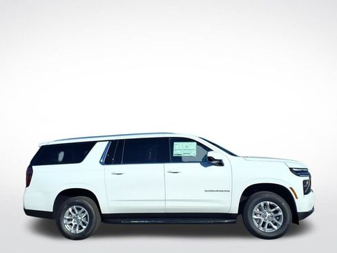 New 2026 Chevrolet Suburban LS RWD image 2