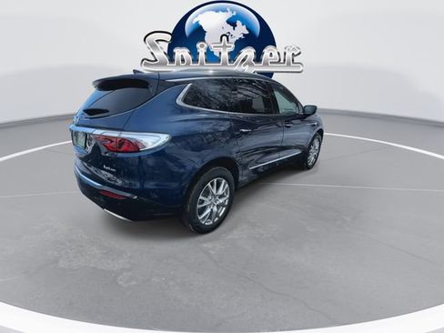 Used 2023 Buick Enclave Essence w/ Experience Buick Package image 9