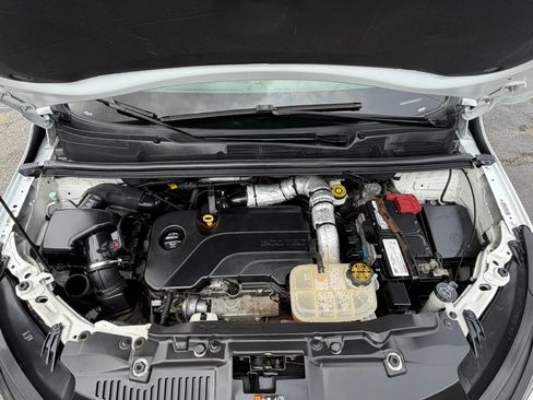 Used 2019 Buick Encore Essence AWD/4WD image 38
