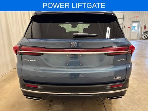 Used 2025 Buick Enclave Preferred FWD image 5