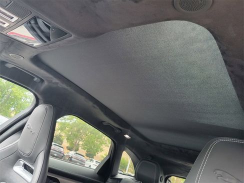 New 2026 Jaguar F-PACE R-Dynamic S image 11