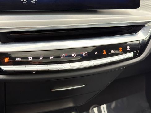 Used 2024 Cadillac Lyriq Sport AWD/4WD image 29