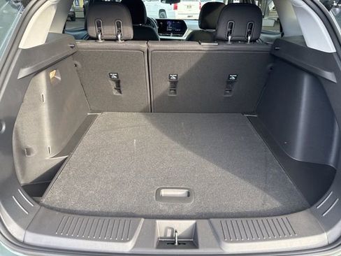 Certified 2025 Chevrolet Trax LS image 12