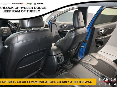 Used 2020 Jeep Cherokee Latitude Plus FWD image 24