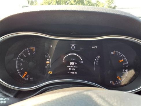 Used 2019 Jeep Grand Cherokee Laredo w/ Security & Convenience Group image 17