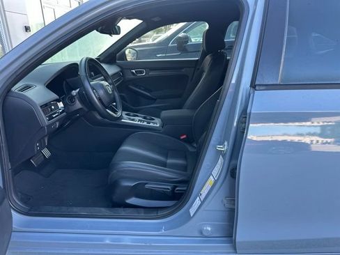 Used 2023 Honda Civic Sport image 15