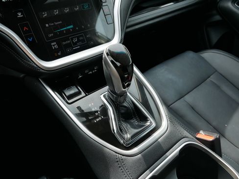 Used 2022 Subaru Outback Limited image 24