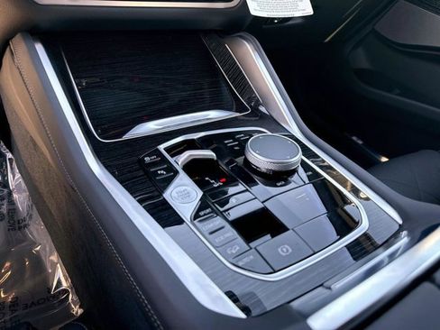 New 2026 BMW X6 xDrive40i w/ Climate Comfort Package image 30