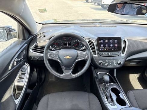 Used 2023 Chevrolet Malibu LT FWD image 13