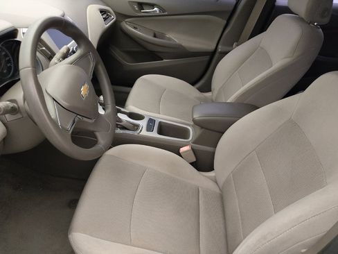 Used 2017 Chevrolet Cruze LS FWD image 17