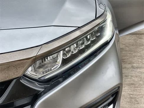 Certified 2018 Honda Accord Sport image 24