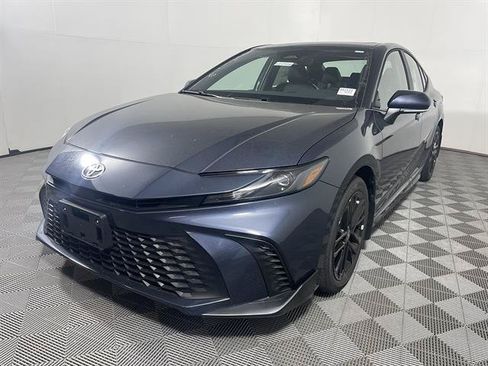 New 2026 Toyota Camry SE AWD/4WD image 3
