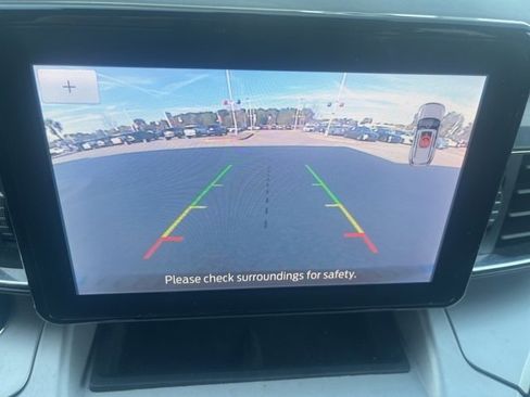 Used 2021 Ford Explorer XLT w/ Equipment Group 202A image 14