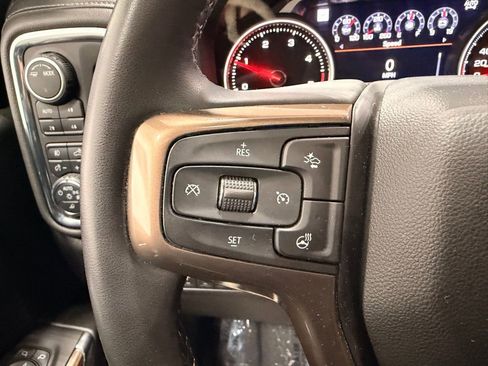 Used 2023 Chevrolet Silverado 3500 High Country image 39