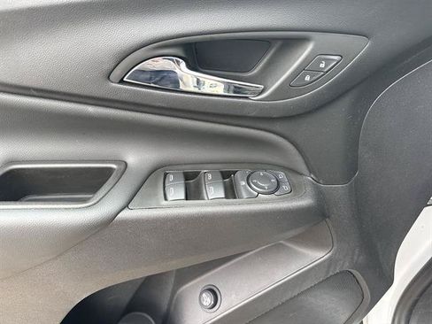 Used 2024 Chevrolet Equinox LT FWD image 15