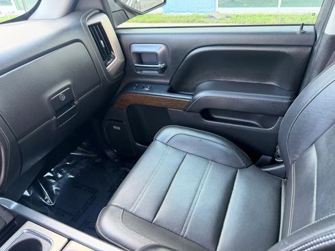Used 2017 GMC Sierra 1500 Denali w/ Denali Ultimate Package AWD/4WD image 17