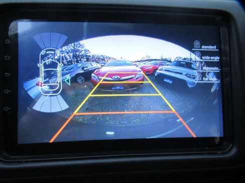 Used 2016 Honda HR-V LX image 19