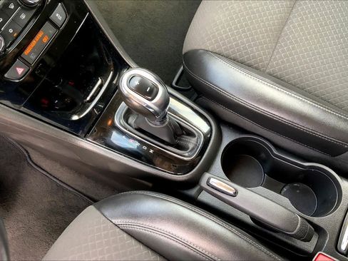 Used 2021 Buick Encore Preferred w/ Safety Package AWD/4WD image 15