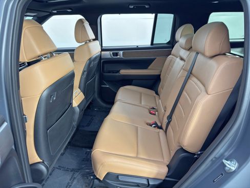 Used 2024 Hyundai Santa Fe Limited image 42