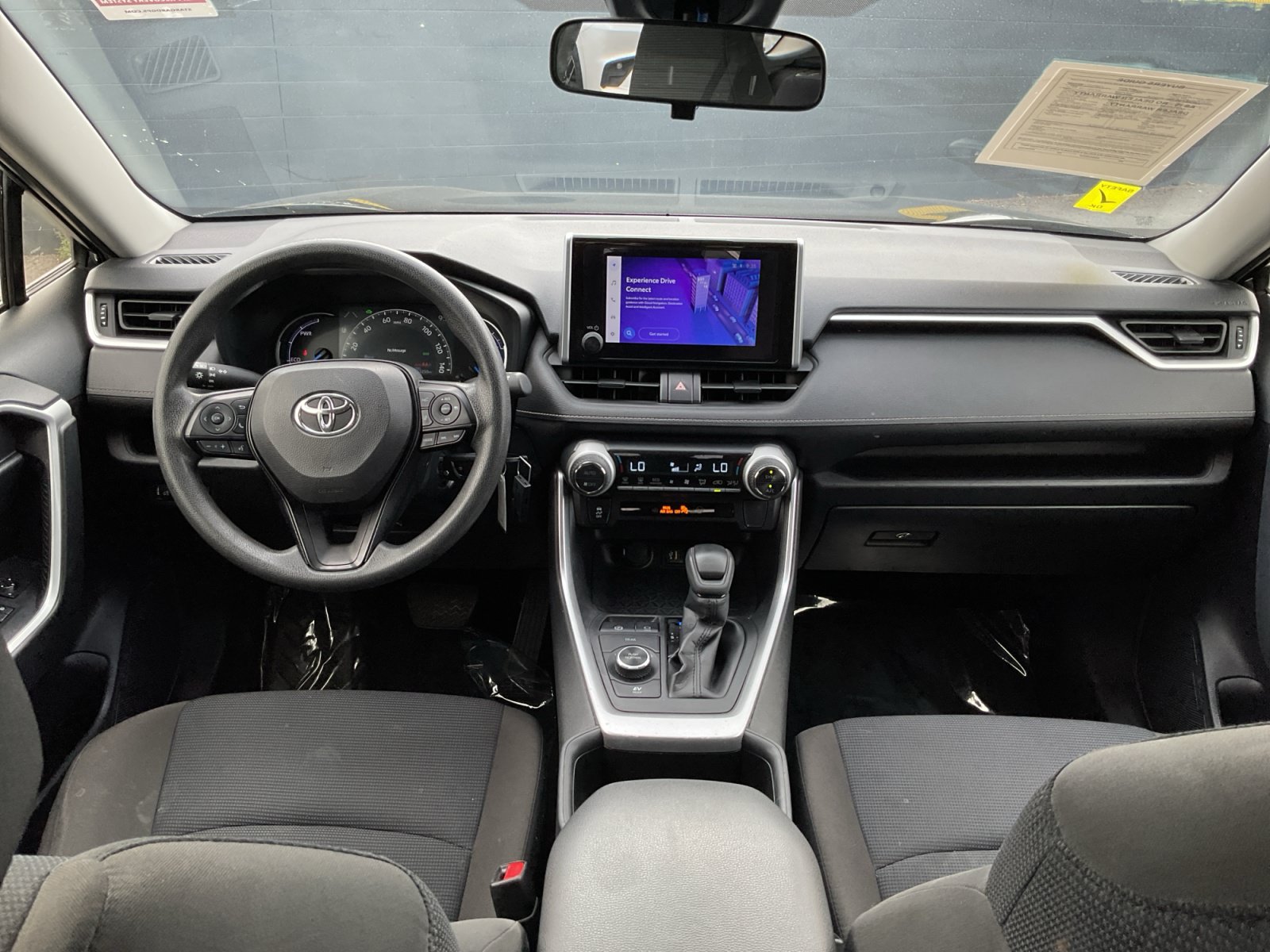 Used 2024 Toyota RAV4 LE AWD/4WD image 17