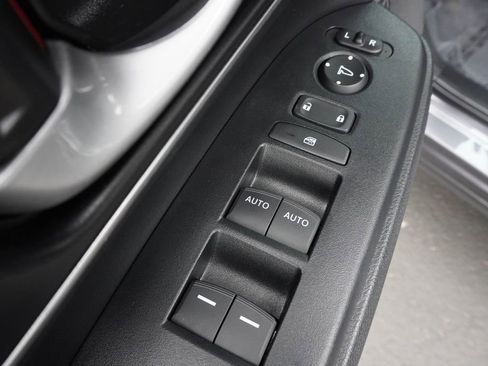 Used 2022 Honda CR-V EX-L image 16