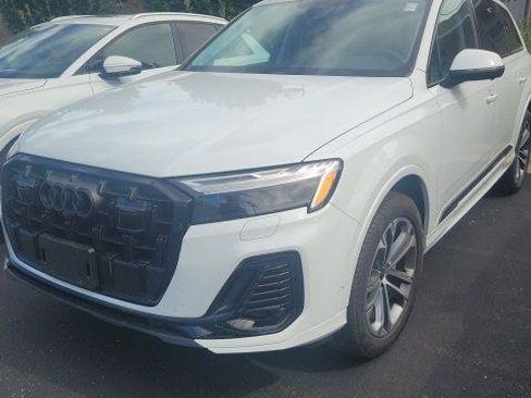 Used 2026 Audi Q7 2.0T Premium w/ Convenience Plus Package AWD/4WD image 1