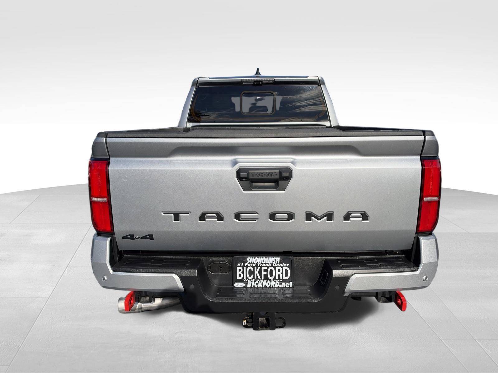 Used 2024 Toyota Tacoma TRD Off-Road w/ TRD Off Road Premium Package AWD/4WD image 6