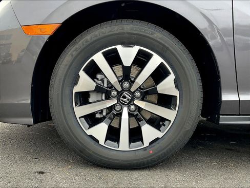 New 2026 Honda Odyssey EX-L image 8