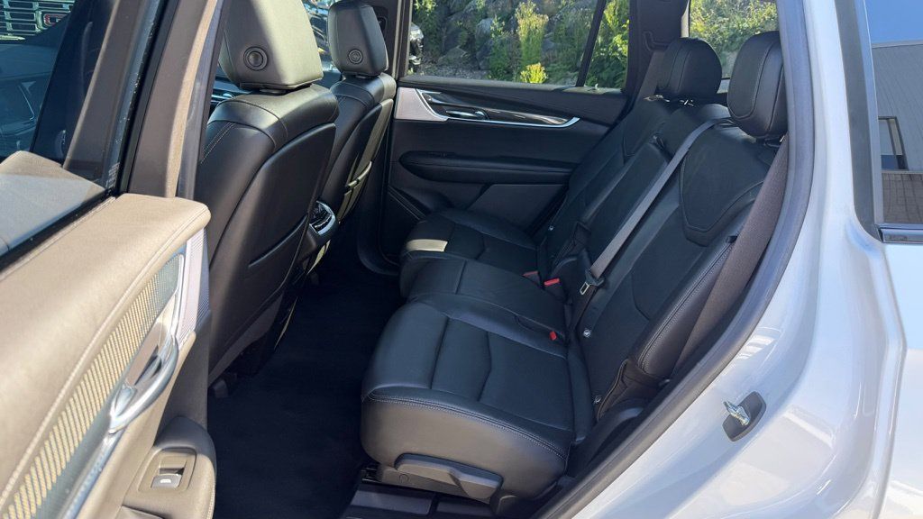 Used 2020 Cadillac XT6 Sport AWD/4WD image 20