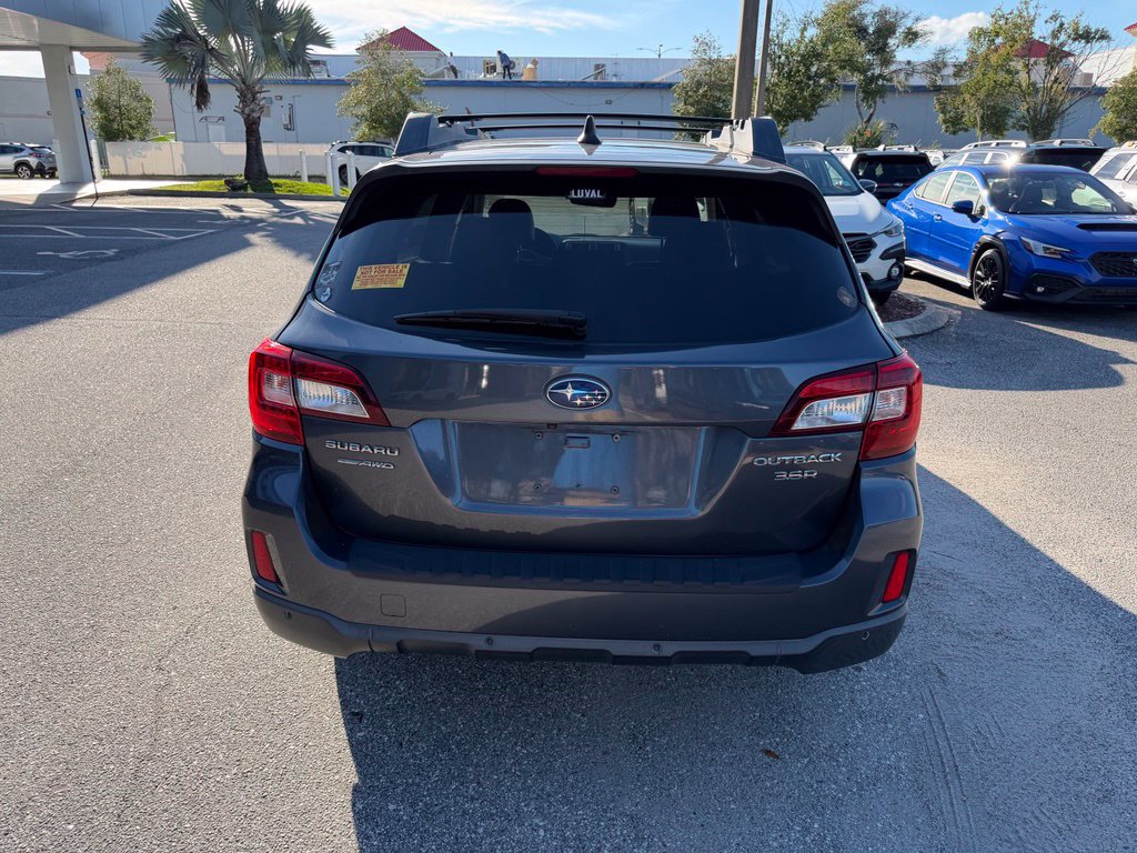 Used 2017 Subaru Outback 3.6R Limited AWD/4WD image 6