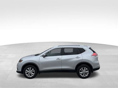 Used 2016 Nissan Rogue SV w/ SV Premium Package image 7