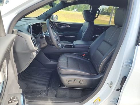 New 2026 Chevrolet Traverse High Country w/ LPO, Floor Liner Package image 26