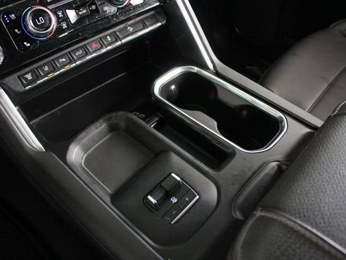 Used 2024 GMC Sierra 2500 Denali w/ Denali Reserve Package image 20