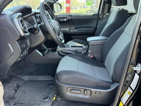 Used 2023 Toyota Tacoma TRD Sport w/ Advanced Technology Package AWD/4WD image 20
