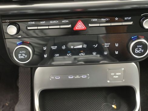 New 2026 Hyundai Ioniq 9 SEL image 25